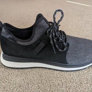 Roots Men's Shoes, Size 9